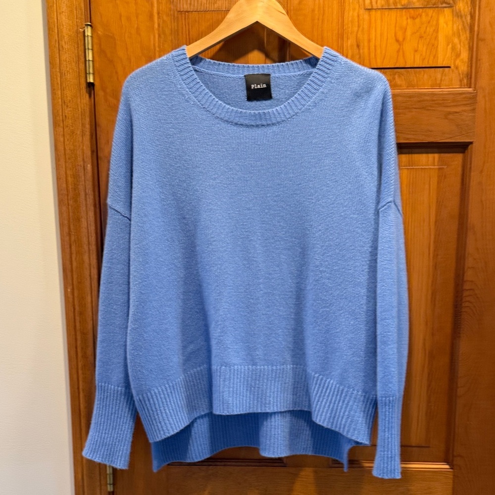 Plain. Women’s cashmere sweater